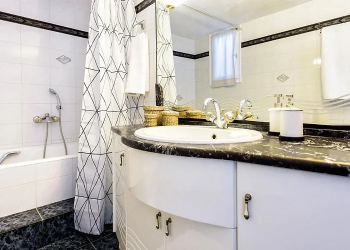 Cosy House Next To The Sea باروس